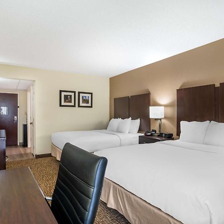 Comfort Inn & Suites Lake Norman Cornelius Exterior photo