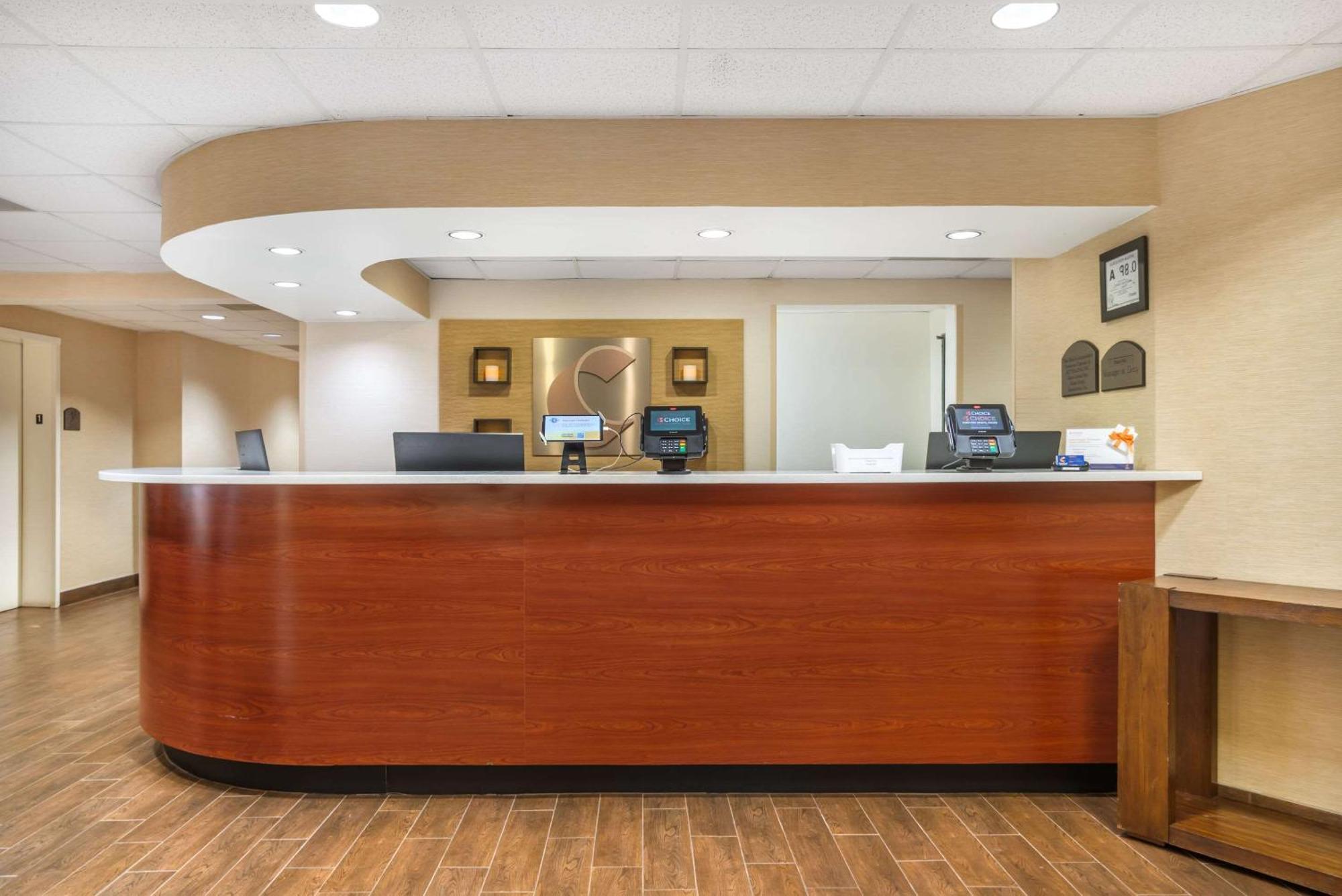 Comfort Inn & Suites Lake Norman Cornelius Exterior photo