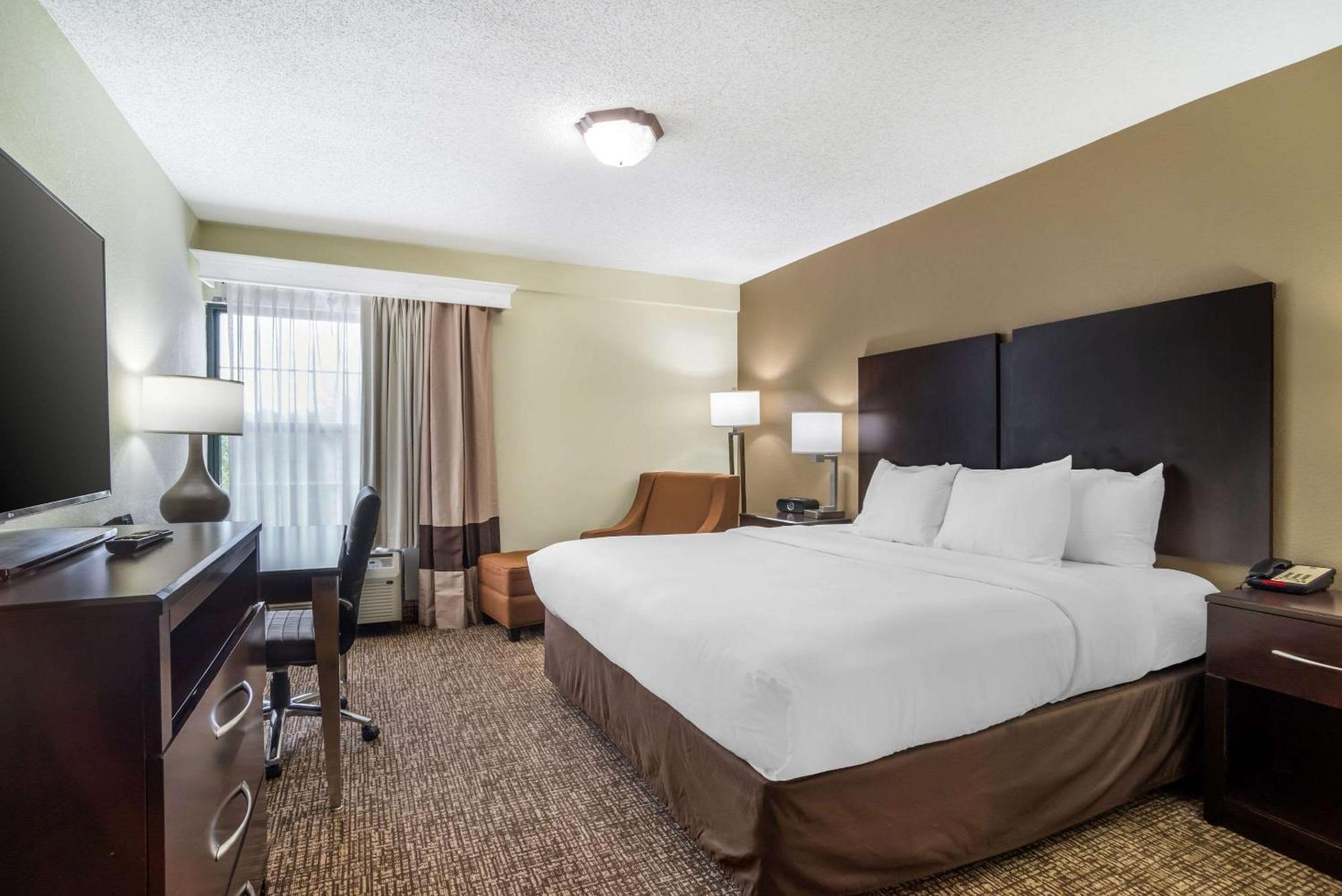 Comfort Inn & Suites Lake Norman Cornelius Exterior photo