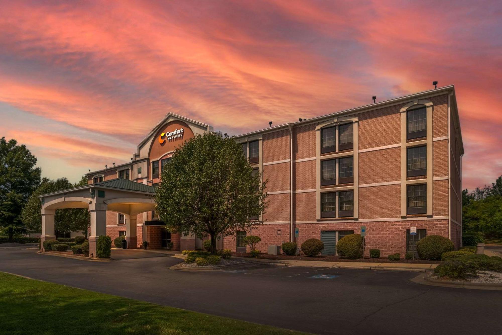Comfort Inn & Suites Lake Norman Cornelius Exterior photo