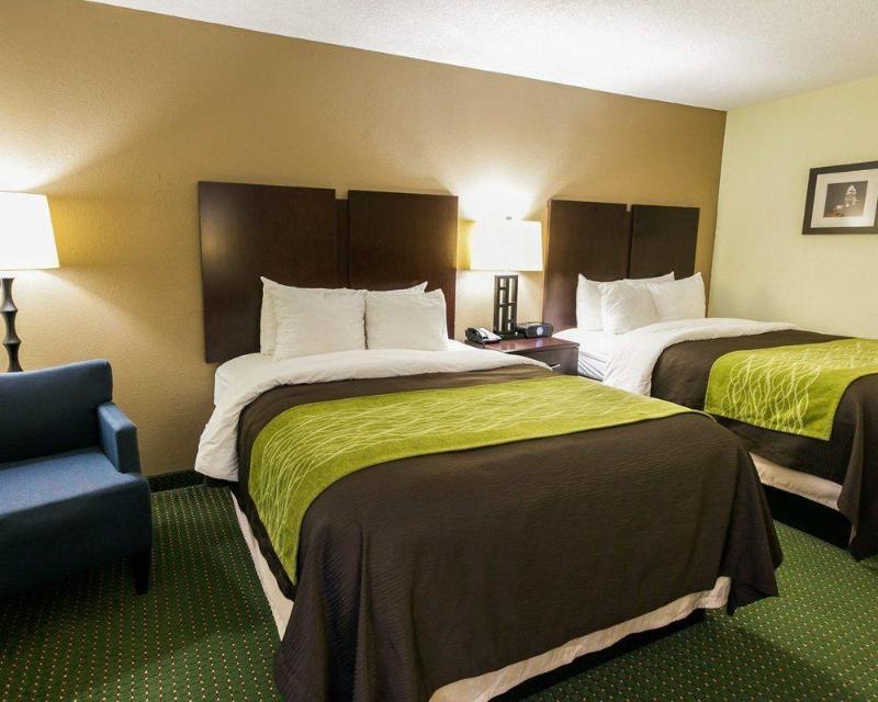 Comfort Inn & Suites Lake Norman Cornelius Exterior photo