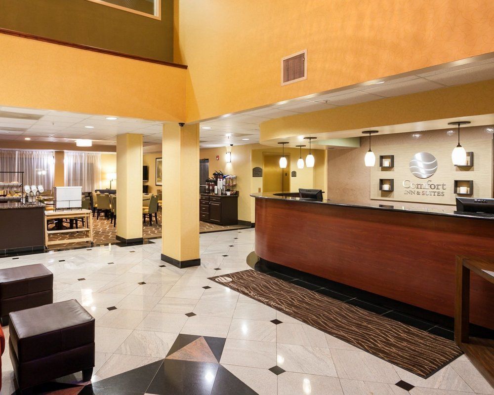 Comfort Inn & Suites Lake Norman Cornelius Exterior photo